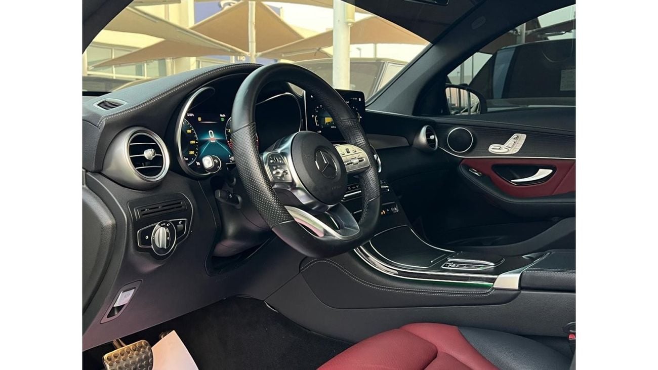 Mercedes-Benz GLC 300 4MATIC Mercedes GLC 300 Model 2020 Gcc specs