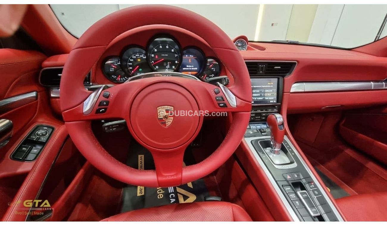 Porsche 911 2015 Porsche 911 TARGA 4, Full Service History, GCC