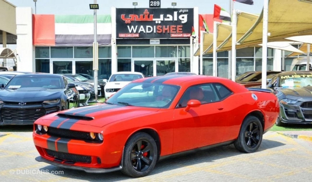 Dodge Challenger Challenger SXT V6 3.6L 2018/ Original AirBags/ SRT Kit/Leather Interior/Excellent Condition