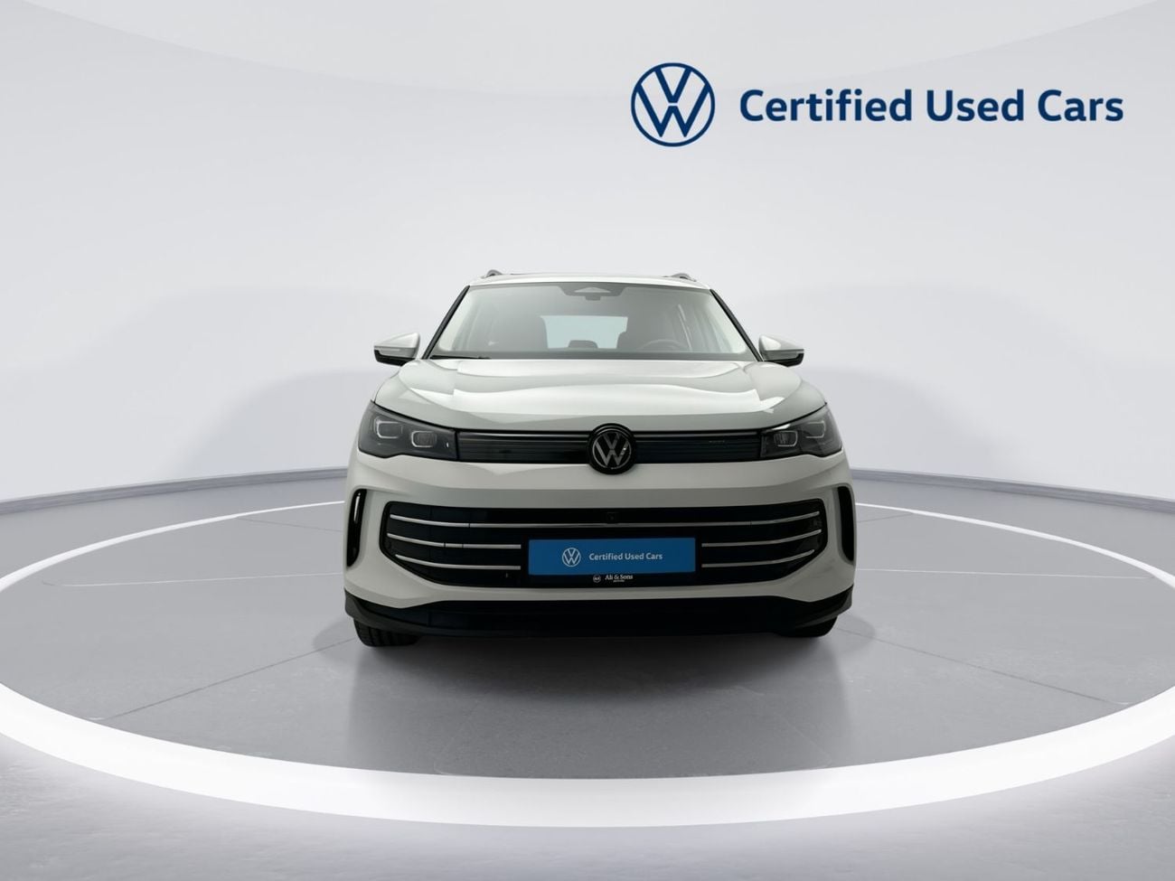 فولكس واجن تيجوان 1.4L | Panoramic Sunroof with Leather Seats  | VW Certified | GCC Specs