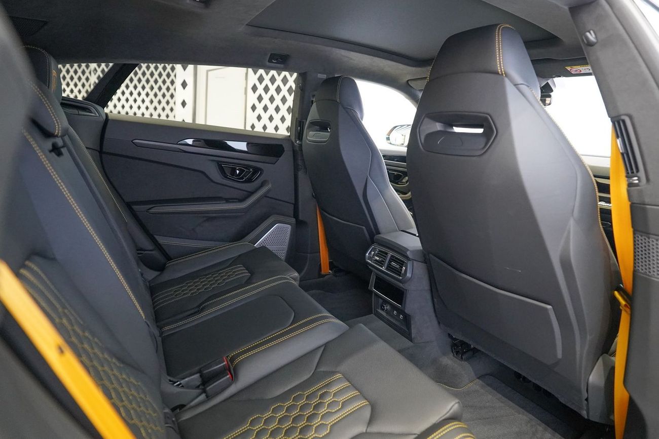 Lamborghini Urus STD 4.0T V8 SE