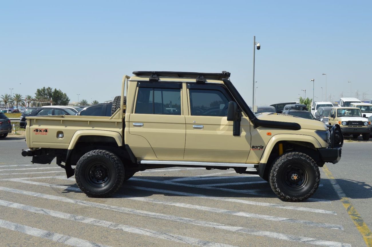 Toyota Land Cruiser Pick Up Perfect inside and outside