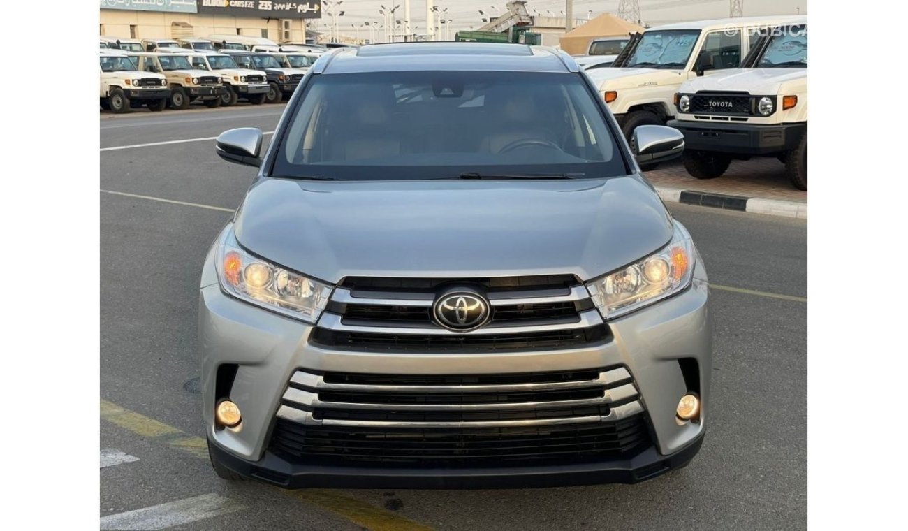 Toyota Highlander 2018 Toyota Highlander XLE 4x4 3.5L V6 Full Option 7 Seater - UAE PASS