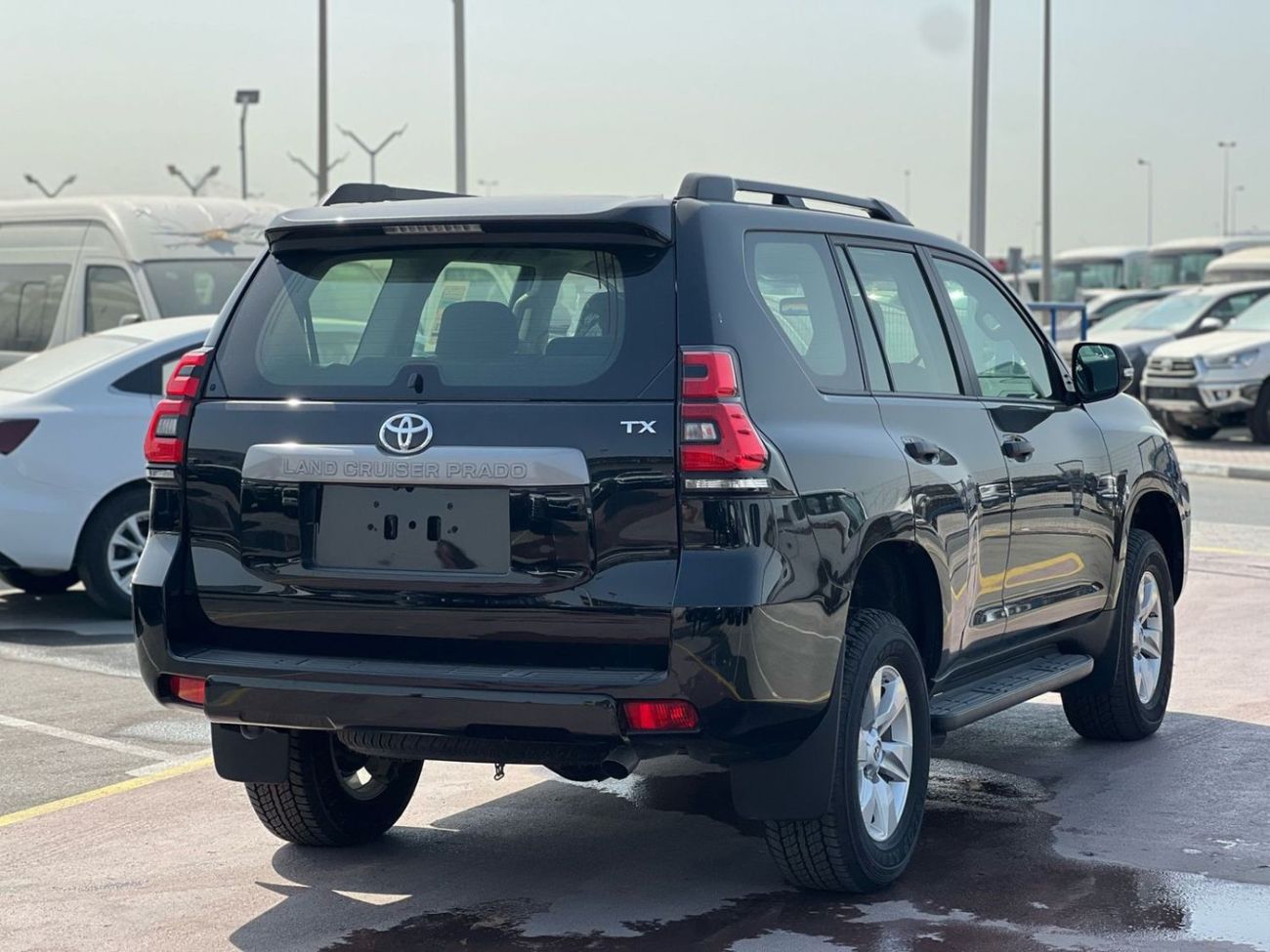 تويوتا برادو TX 2.7L TOYOTA PRADO 250 TX 2.7P AT  2023