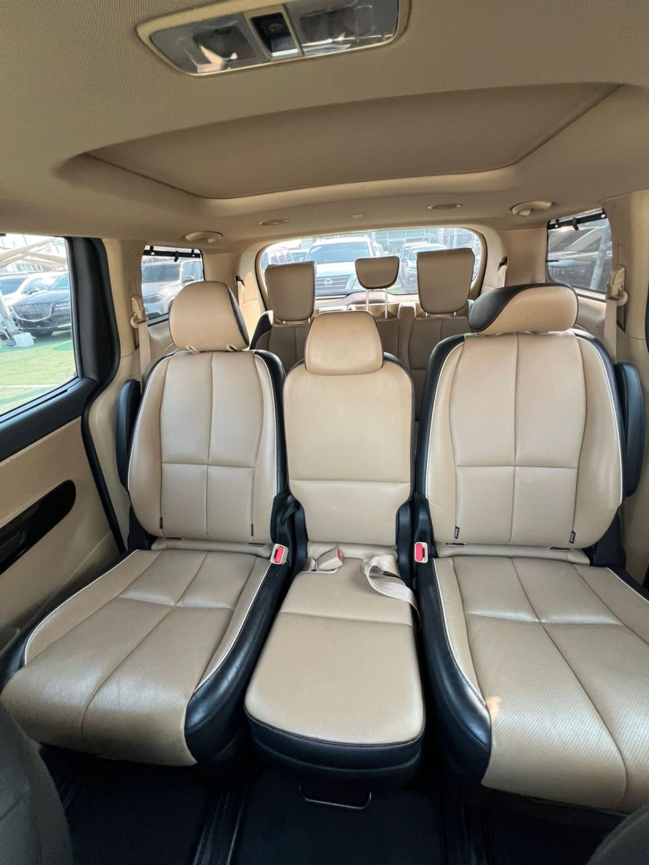 كيا جراند كارنفال EX 3.5L