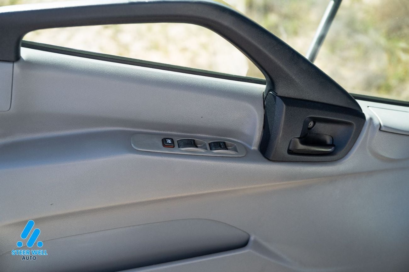 هينو 300 2020 Hino 300 916 4.0L Diesel Manual | Long Chassis Chiller Box | GCC Specs