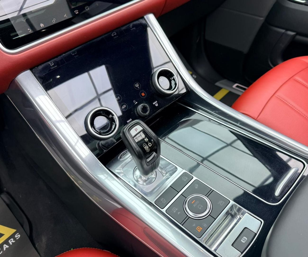 Land Rover Range Rover Sport 2018 Range Rover Sport HSE Supercharged, Full Range Rover Service History, Excellent Condition, GCC