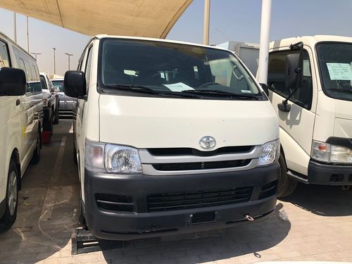 Toyota Hiace Toyota Hiace Bus 15 str,model:2010.Free of accident