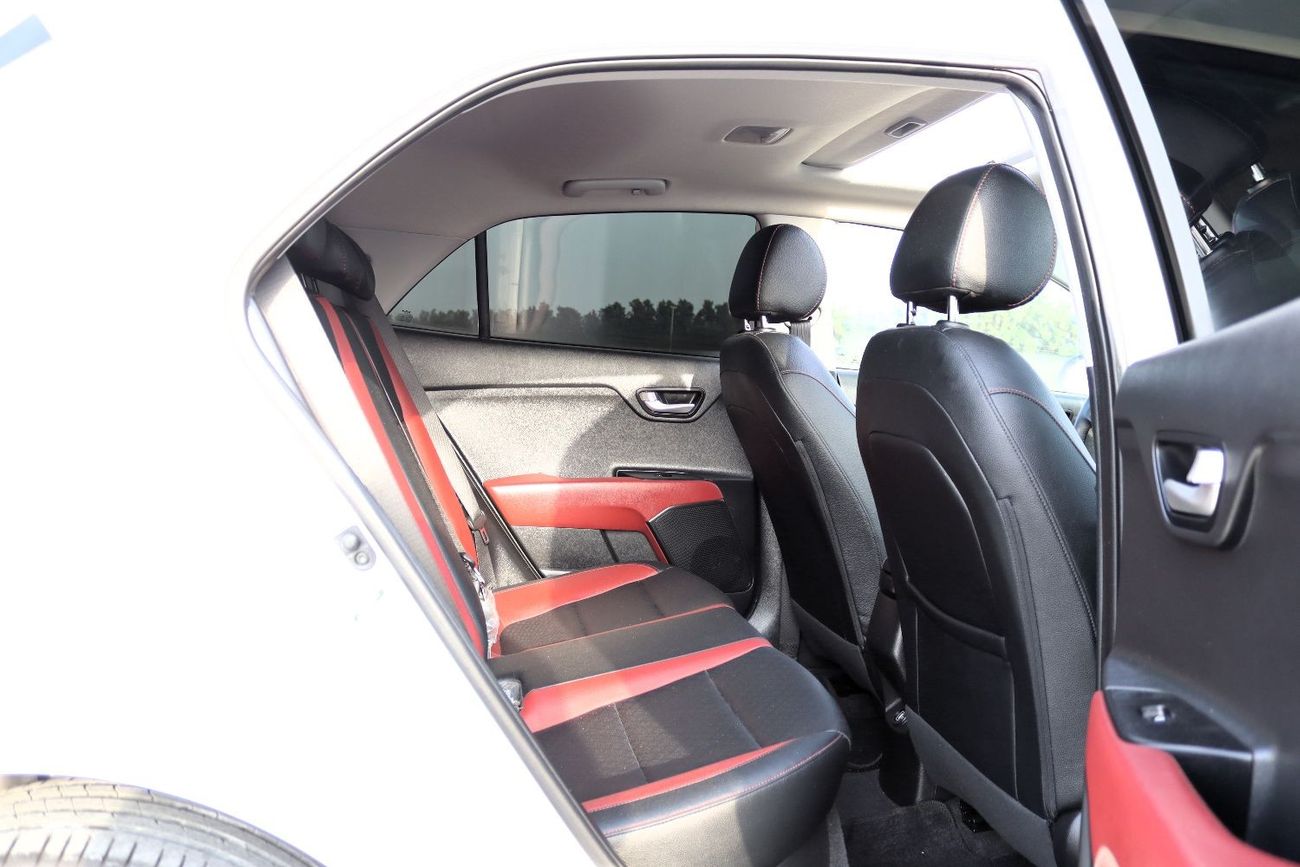 كيا ريو LX 1.4L Hatchback