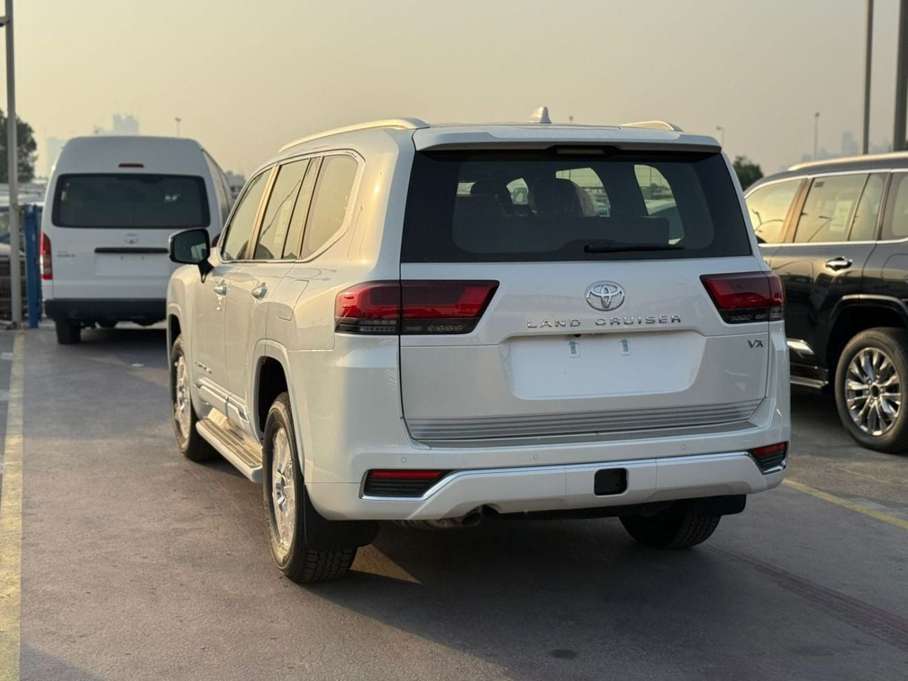 تويوتا لاند كروزر Toyota Land Cruiser VX 4.0L 2025