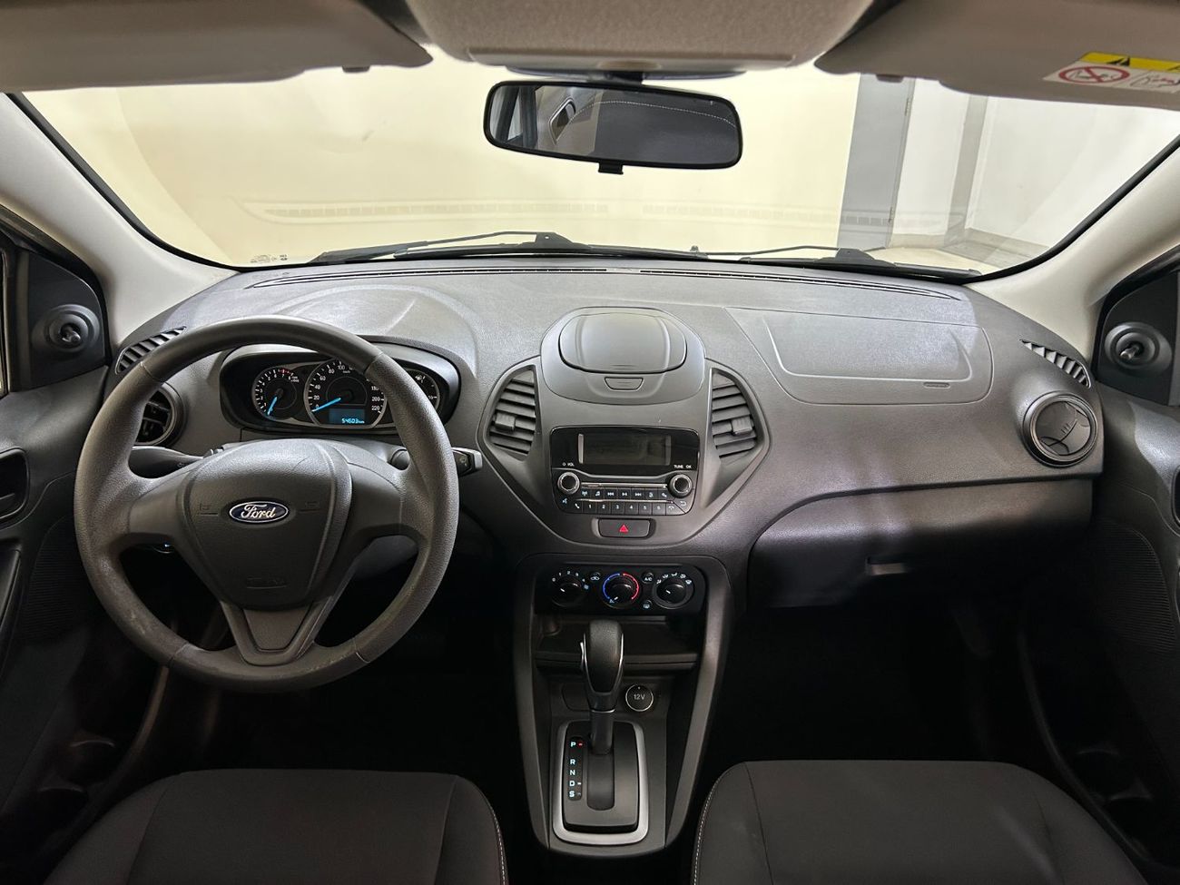 Ford Figo FG2120 FIGO 5DR AMBIENTE CLTH AT
