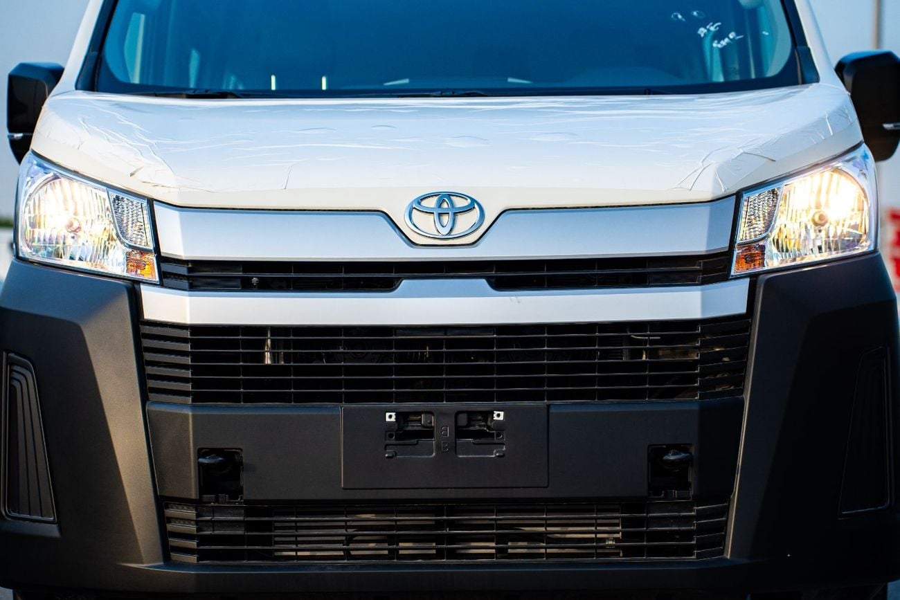 Toyota Hiace Toyota Hiace 2026  DLX 2026 3.5L petrol 3.5-liter V6 , automatic