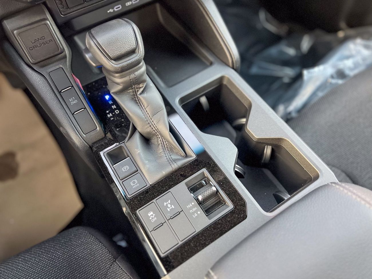 تويوتا برادو EXPORT ONLY - TOYOTA PRADO 2.4L UBRAN BASIC