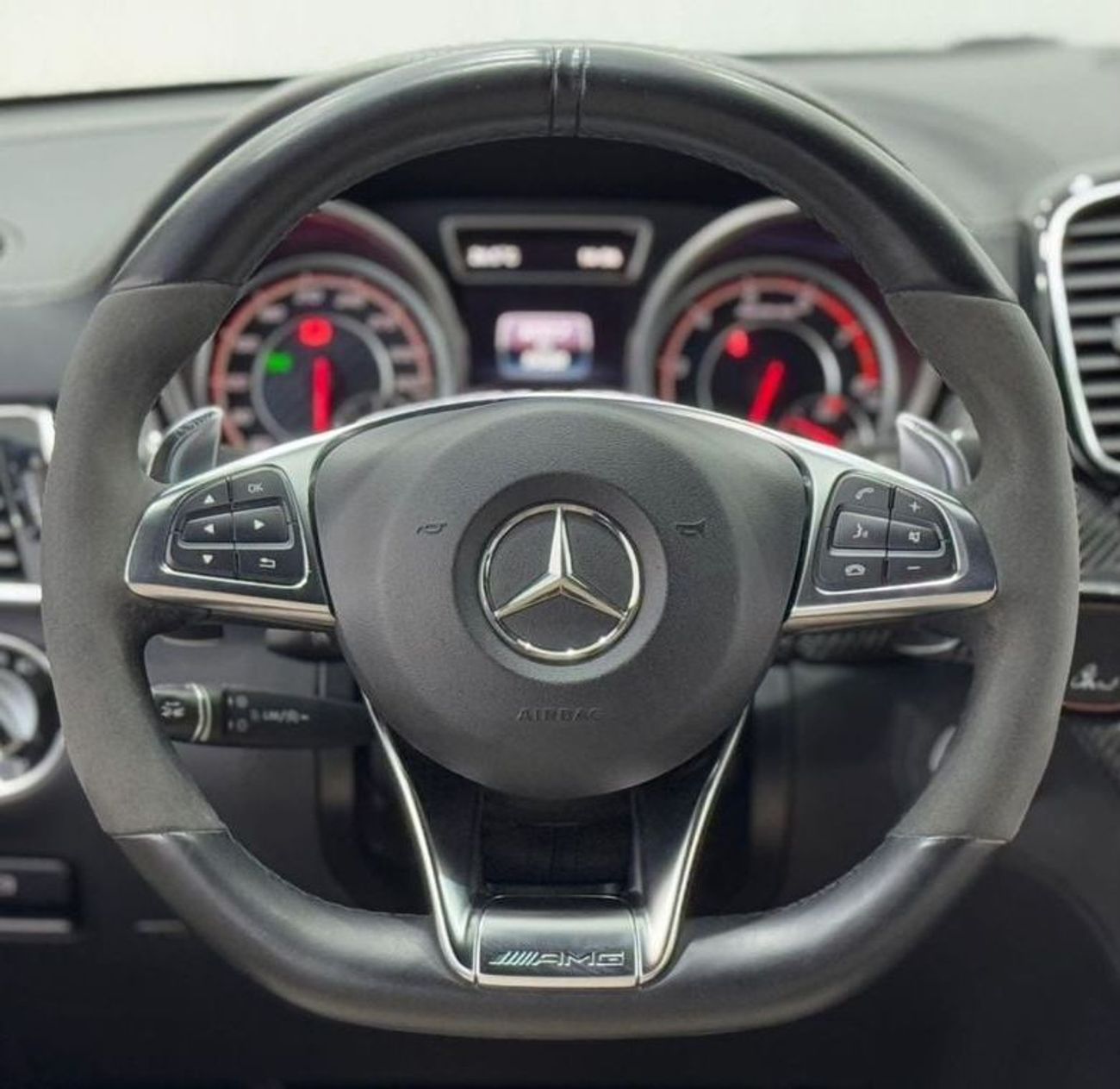 مرسيدس بنز GLE 63 S AMG كوبيه 2016 Mercedes Benz GLE63 S AMG Coupe, Full Mercedes (EMC) Service History, Excellent Condition, GCC