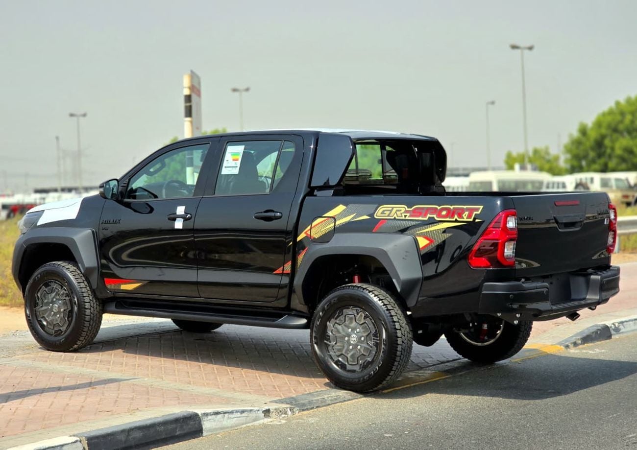 تويوتا هيلوكس GR Sport 4.0L