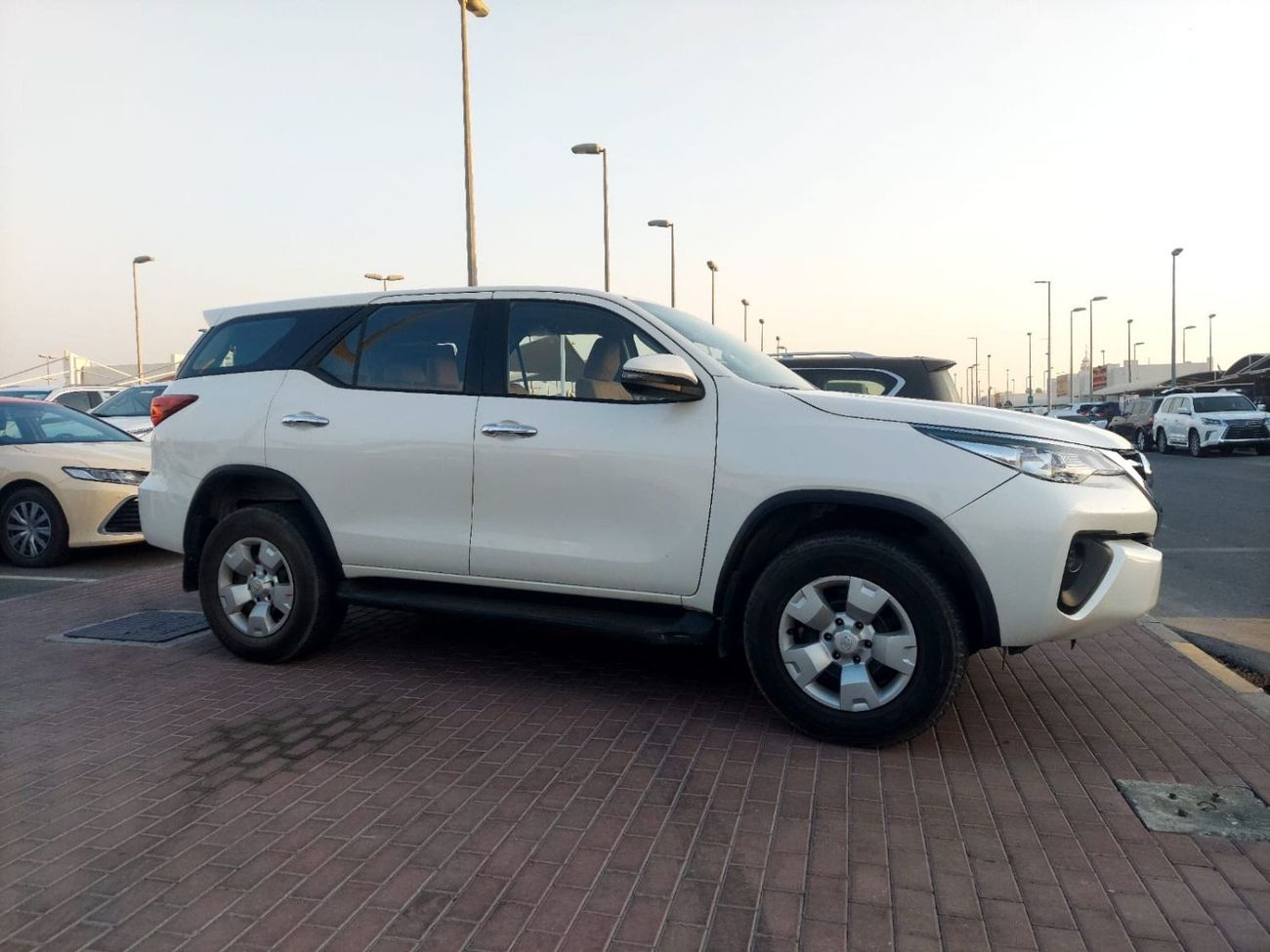 Toyota Fortuner 2.4L DIESEL AUTOMATIC TRANSMISSION
