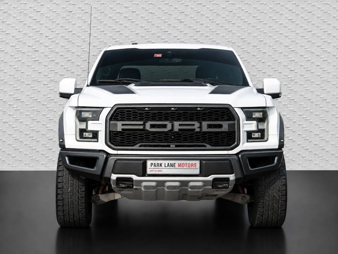 Ford F-150 RAPTOR SUPER CAB (3.5L · 6 Cyl · Automatic · Petrol · Pick Up Truck · All Wheel Drive · 5 Seats · 4 Door)