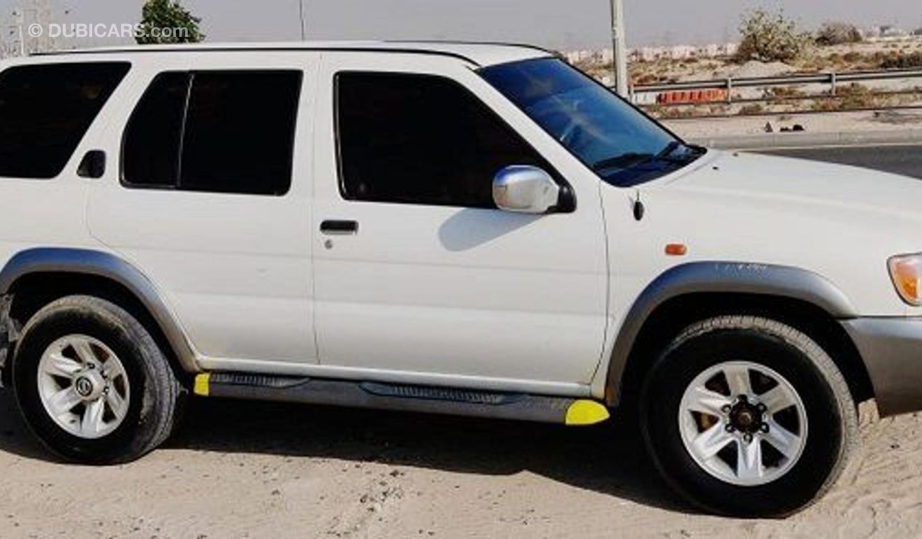 نيسان باثفايندر NISSAN PATHFINDER 2002 WHITE