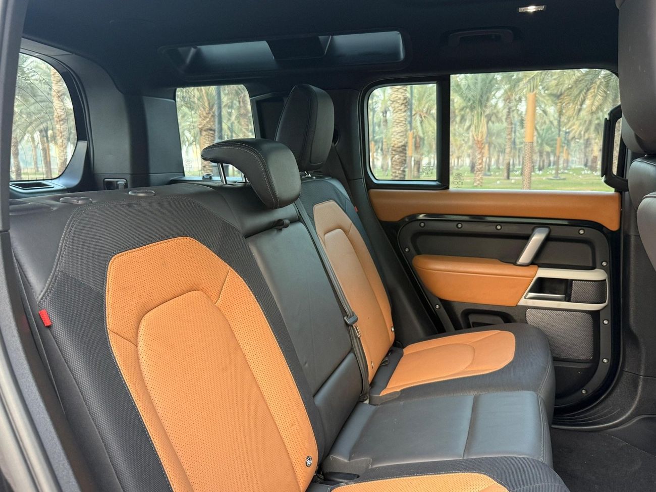 لاند روفر ديفندر 110 D300 X-Dynamic HSE Sport Right Hand Drive exported from Australia