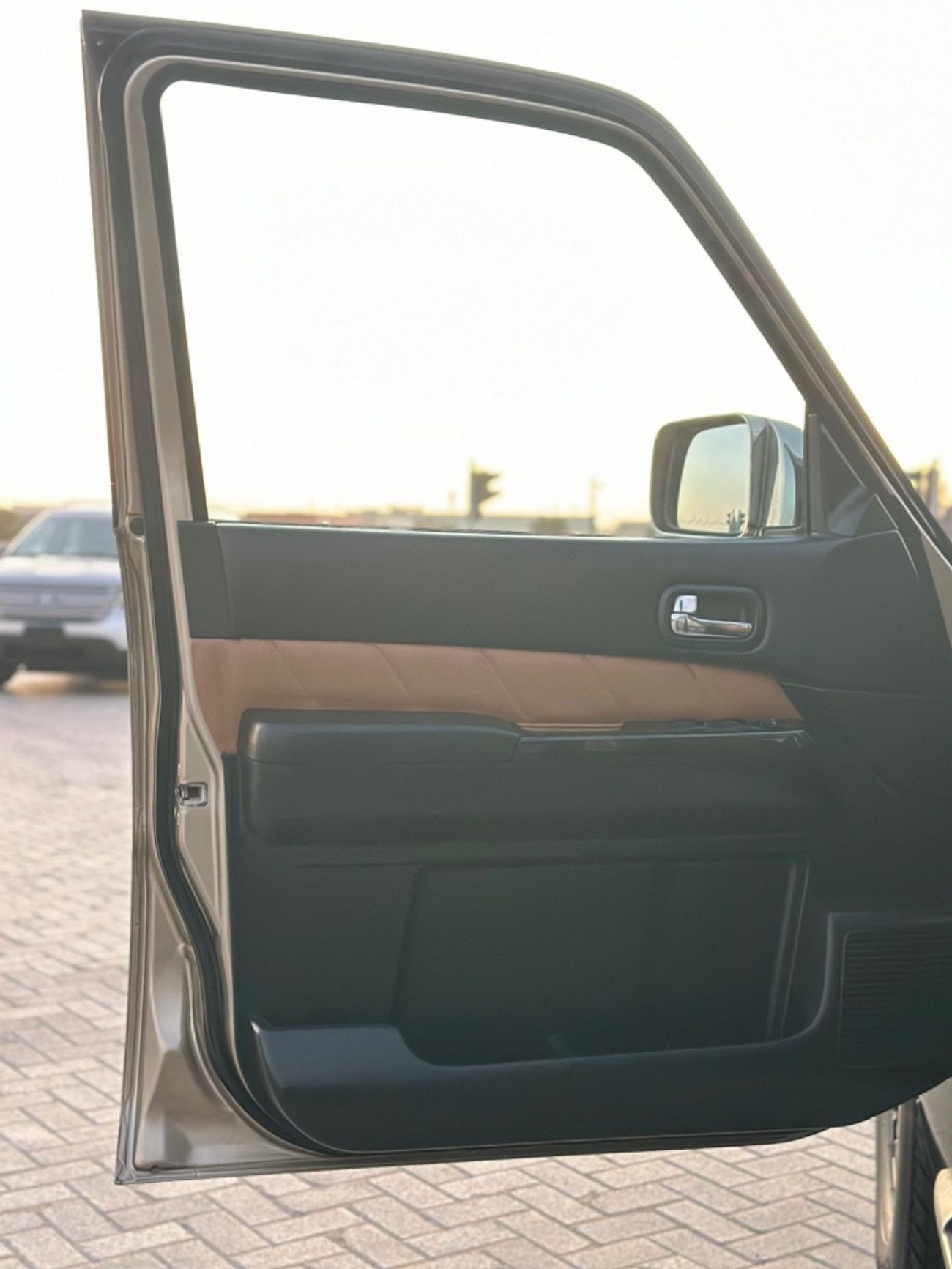 Nissan Patrol Super Safari MODEL 2019 GCC CAR PERFECT CONDITION INSIDE AND OUTSIDE FULL OPTION SUN ROO