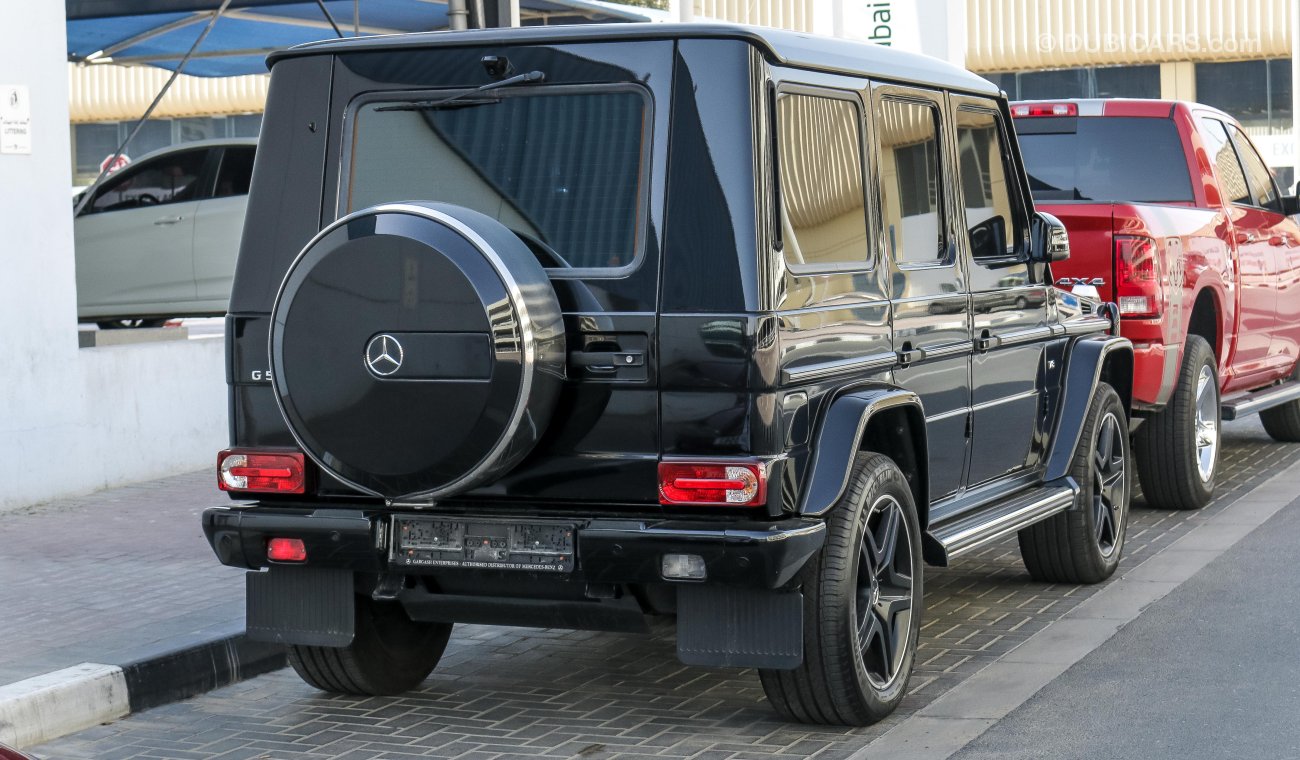 Mercedes-Benz G 500