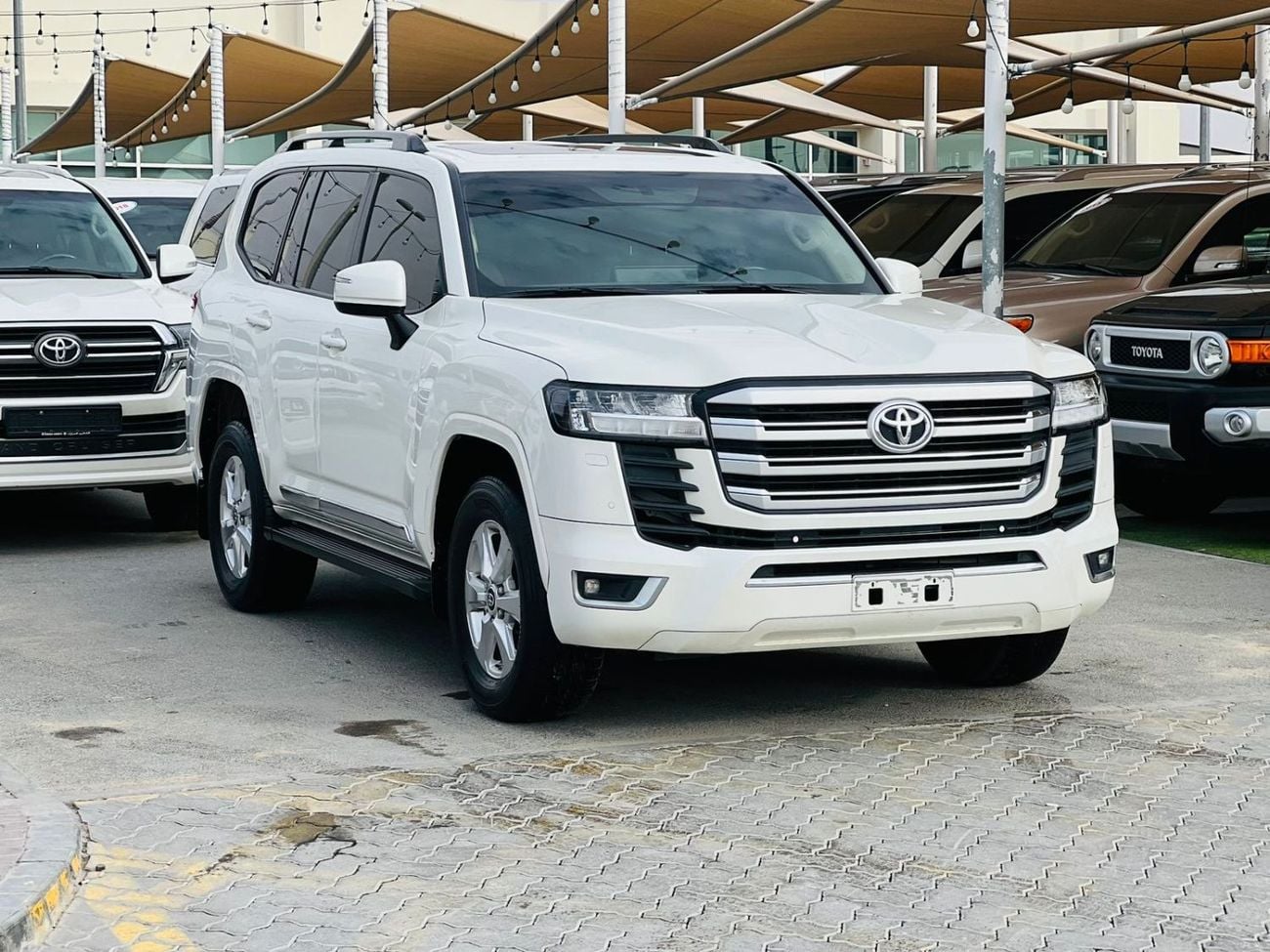 Toyota Land Cruiser EXR 4.0L TOYOTA LAND CRUISER 2023. EX-R 4.0L/V6