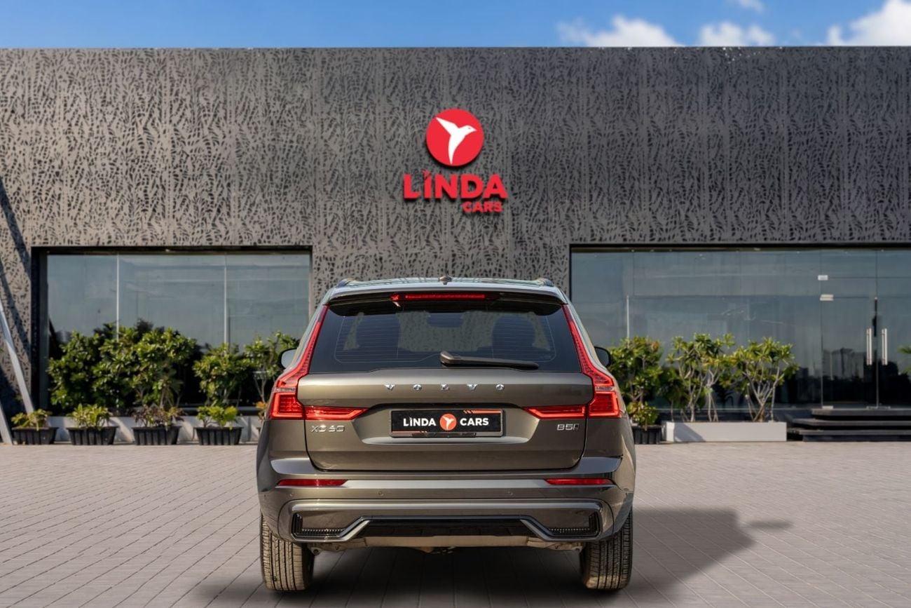 Volvo XC60 R DESIGN Volvo XC60 B5 R-Design 2022 GCC | Agency Warranty | Service Contract