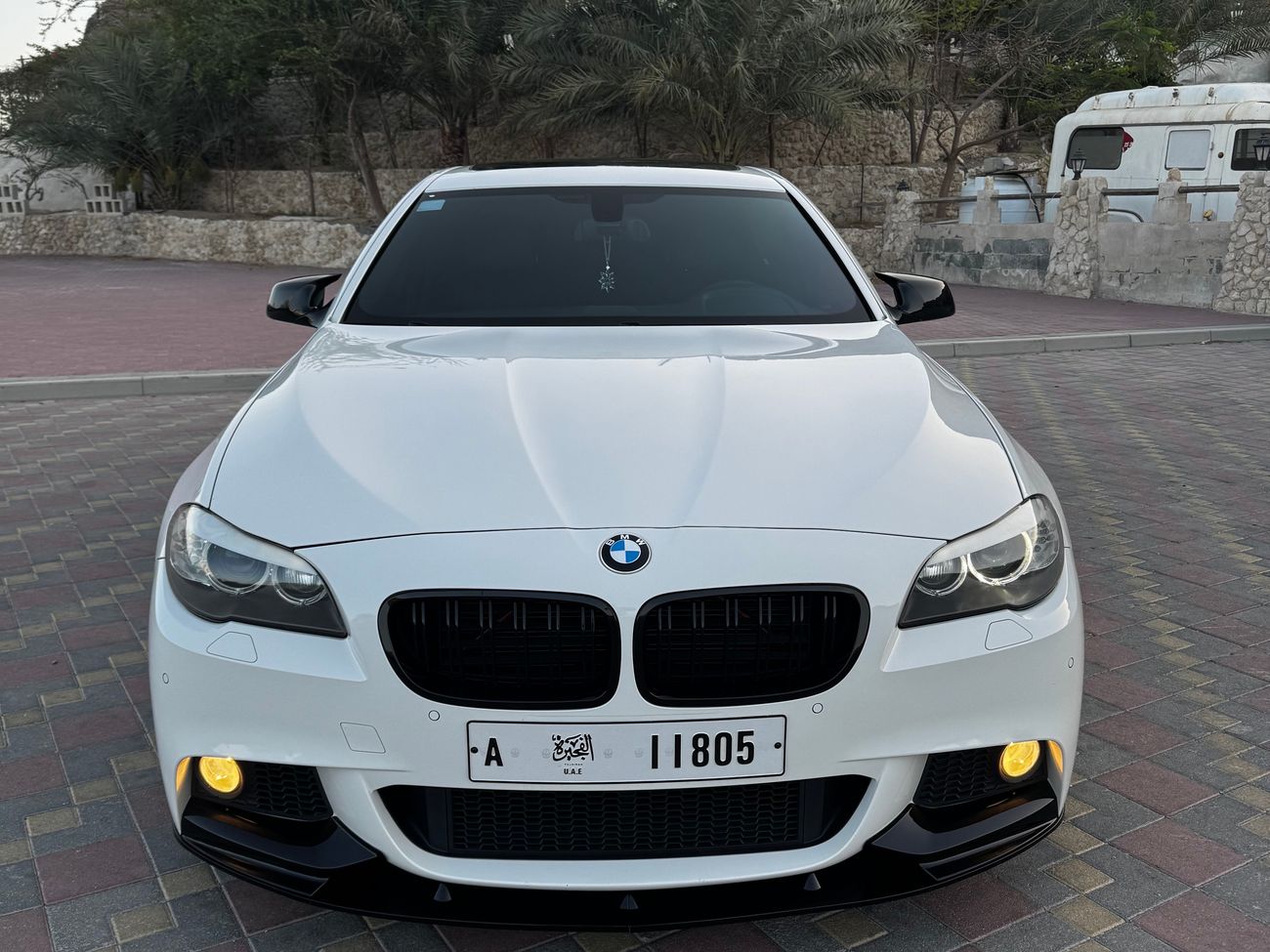 BMW 528i
