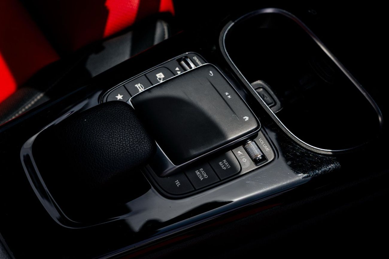 مرسيدس بنز A 220 3years warranty  2years service