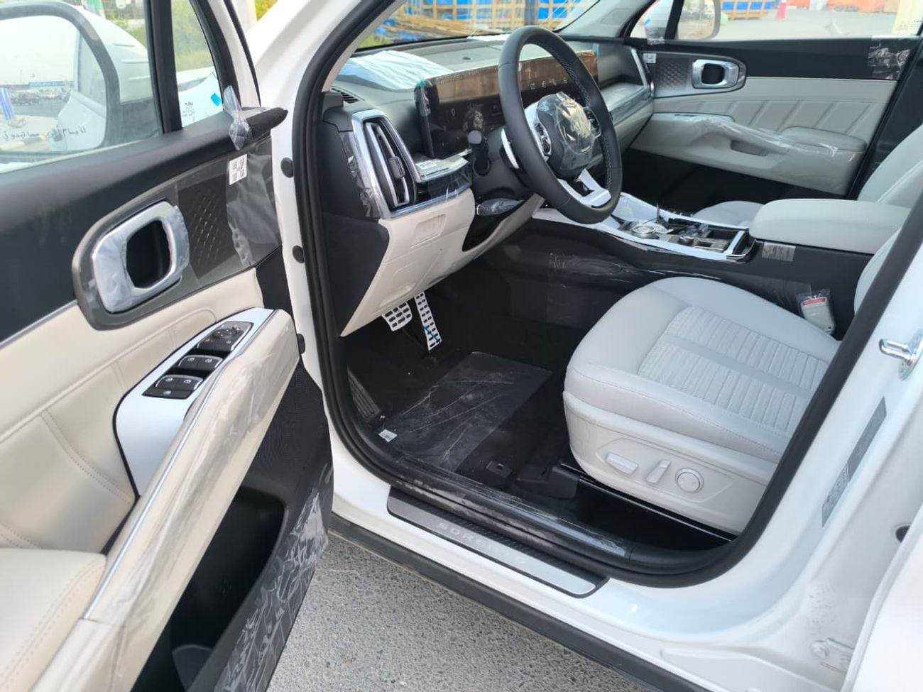 كيا سورينتو 3.5L FWD GCC Specs Full Option 2025 Model Brand New