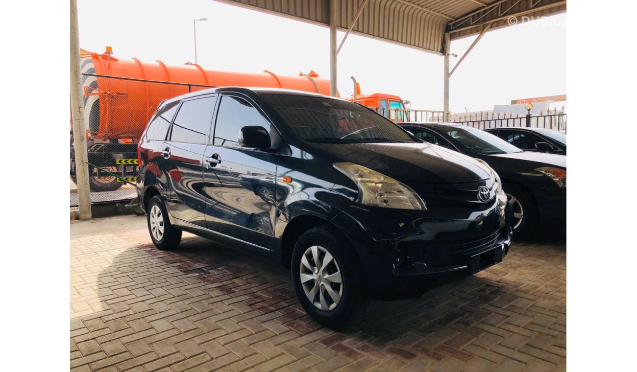 Toyota Avanza GLS (CLEAN INTERIOR) 7-SEATER-FOR LOCAL AND EXPORT