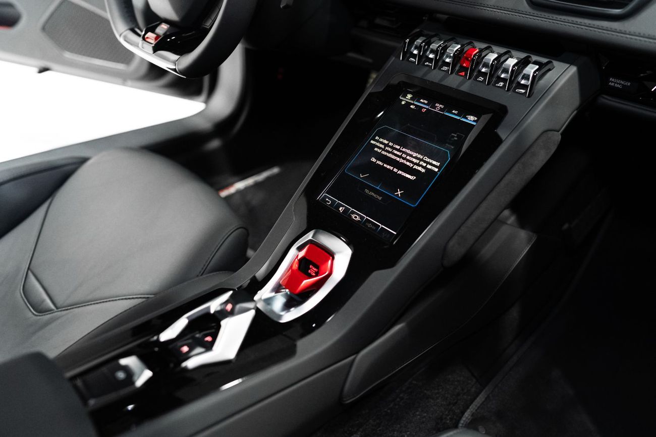 لامبورغيني هوراكان HURACAN EVO | DELIVERY MILEAGE | FRONT SUSPENSION LIFTER | BRANDING PACKAGE