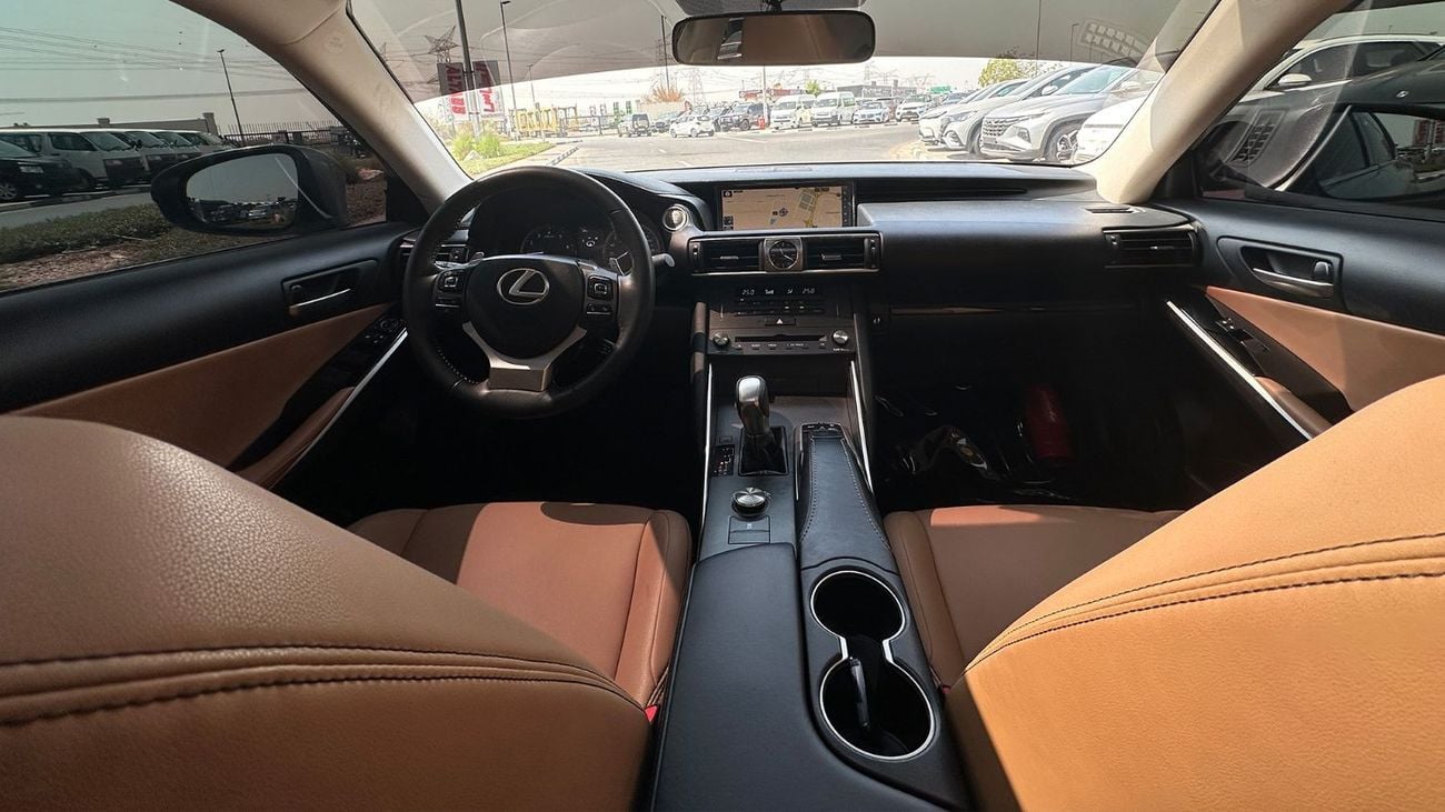 Lexus IS300 Premier 2019 Full Service History GCC