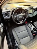 تويوتا راف ٤ XLE 2.5L