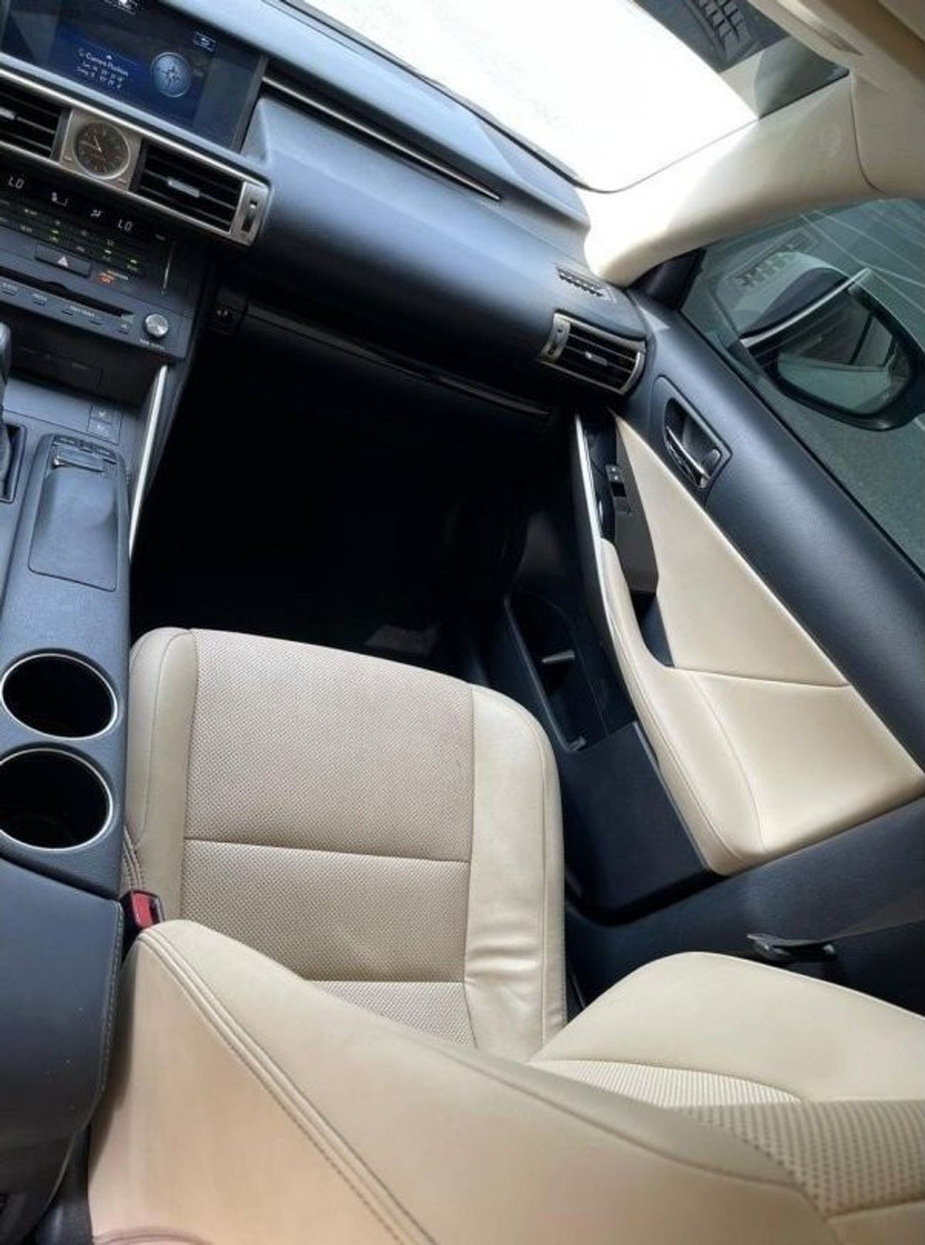 لكزس IS 300 بلاتينوم لكزس اي اس 2016 فل مواصفات