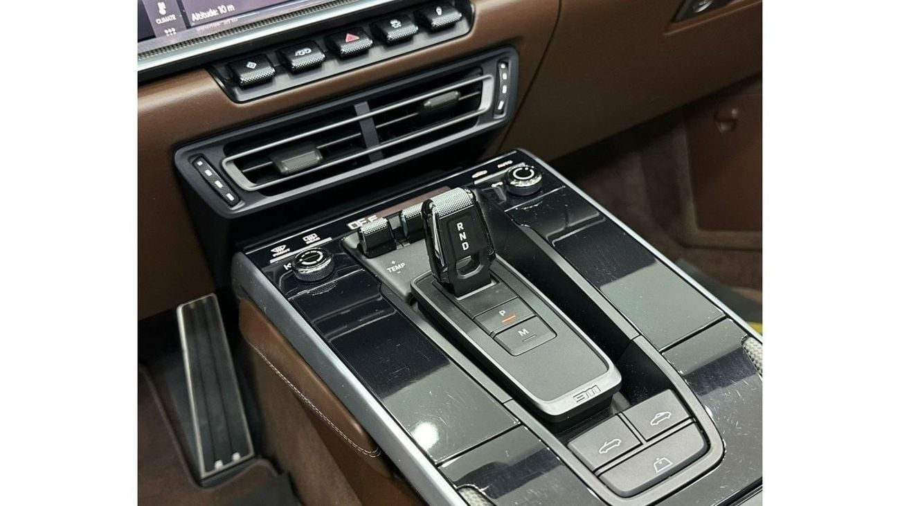 Porsche 911 2020 Porsche 911 Carrera S, November 2025 Porsche Warranty, Full Porsche Service History, GCC