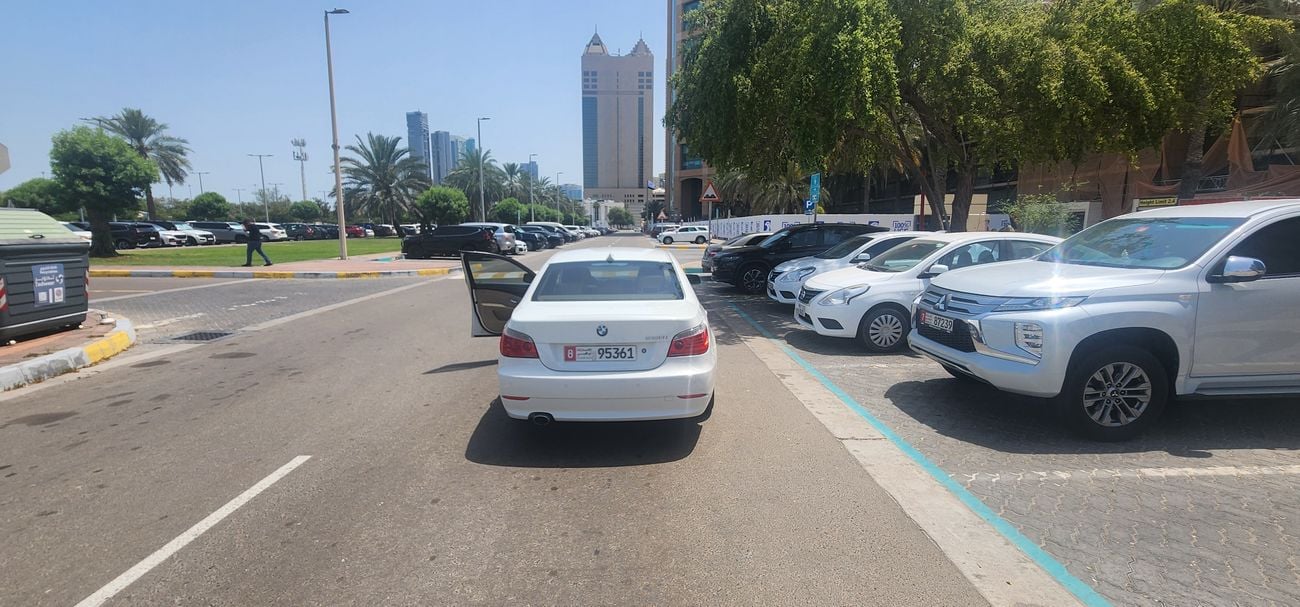 بي أم دبليو 520i 