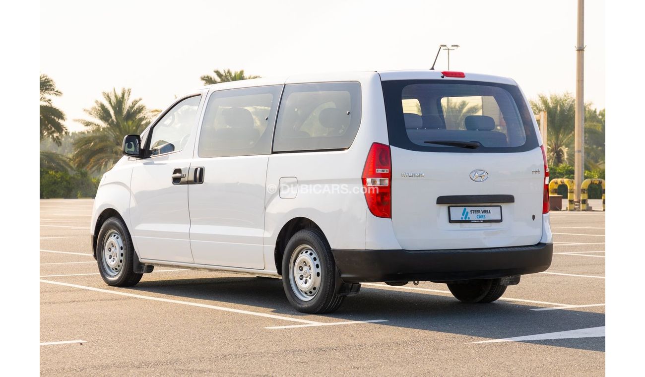 هيونداي H-1 Std 2019 12 Executive Seats Fully Automatic - 2.4L, 4cyl Petrol A/T | GCC Specs | Book Now