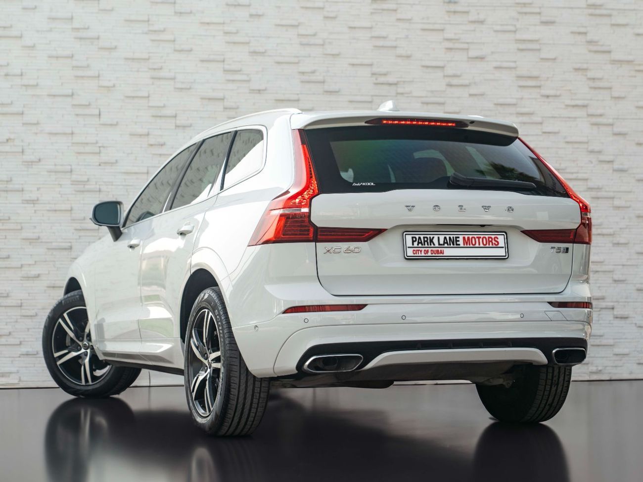 Volvo XC60 T5 R Design 2.0L