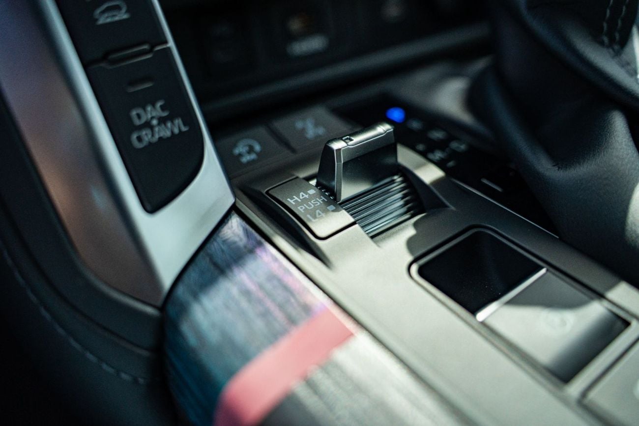 تويوتا لاند كروزر 2025 Toyota Land Cruiser VXS (3.5L Hipired