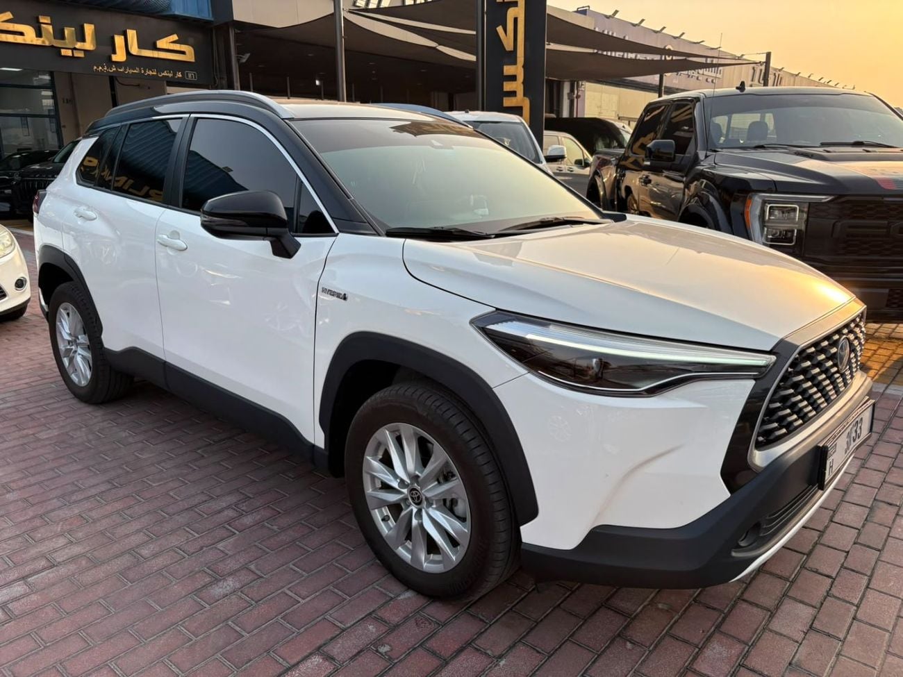 تويوتا كورولا كروس XLE HEV