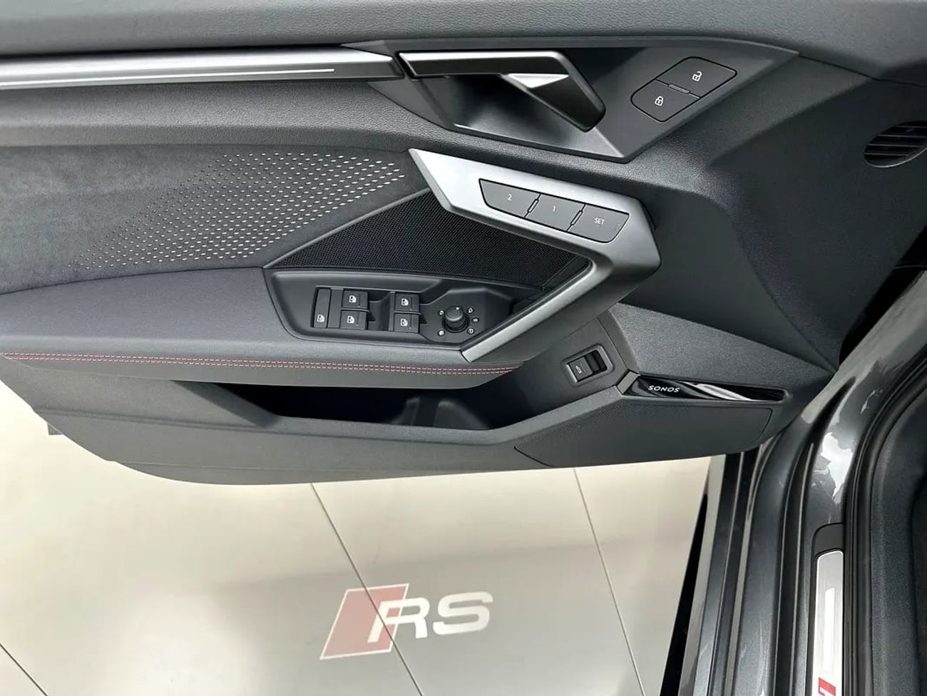 أودي RS3 RS3 Sportback 400hp (Ref# 03878)