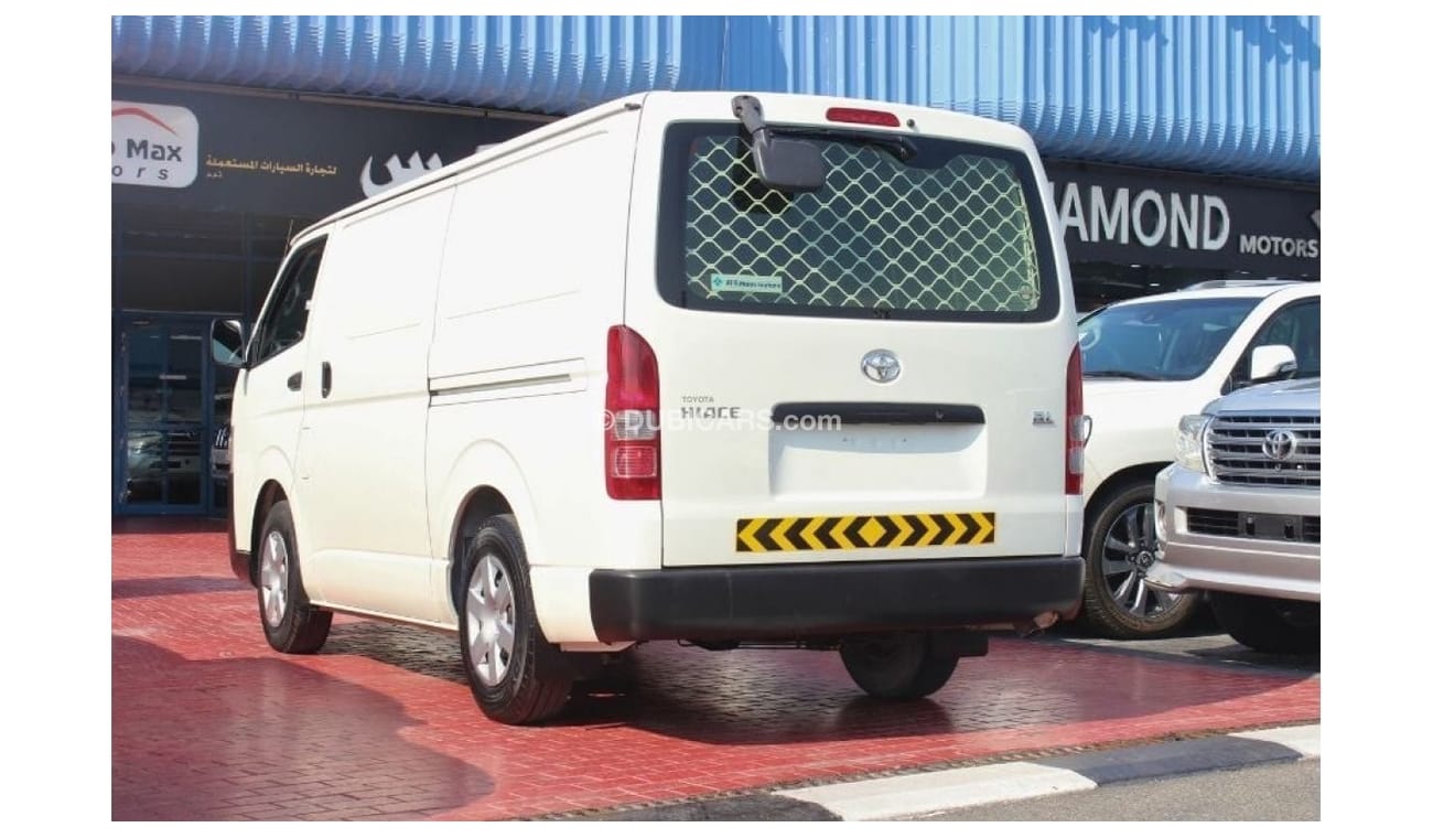 Toyota Hiace GL - Standard Roof