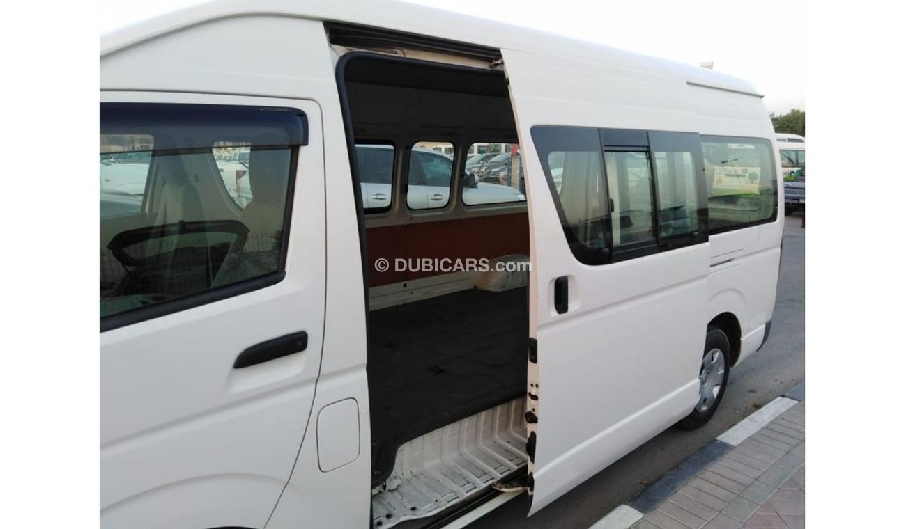Toyota Hiace HIACE VAN RIGHT HAND DRIVE (PM547)