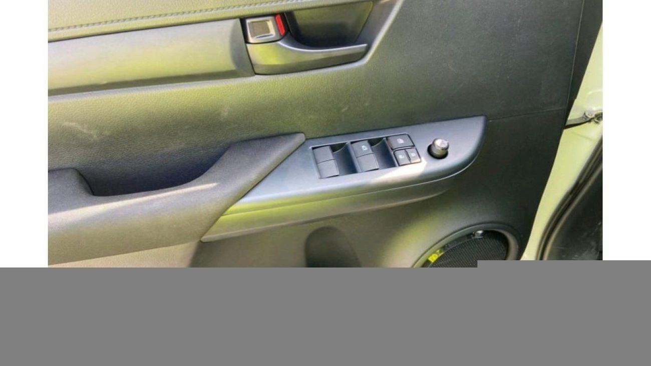 تويوتا هيلوكس 2024 TOYOTA HILUX 2.7L BASICA GASOLINA A/T