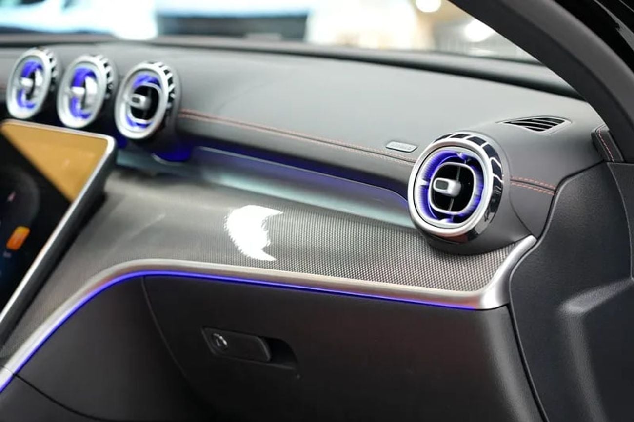 مرسيدس بنز C 200 C 200 | GCC 0km | Agency Warranrty | AMG Package