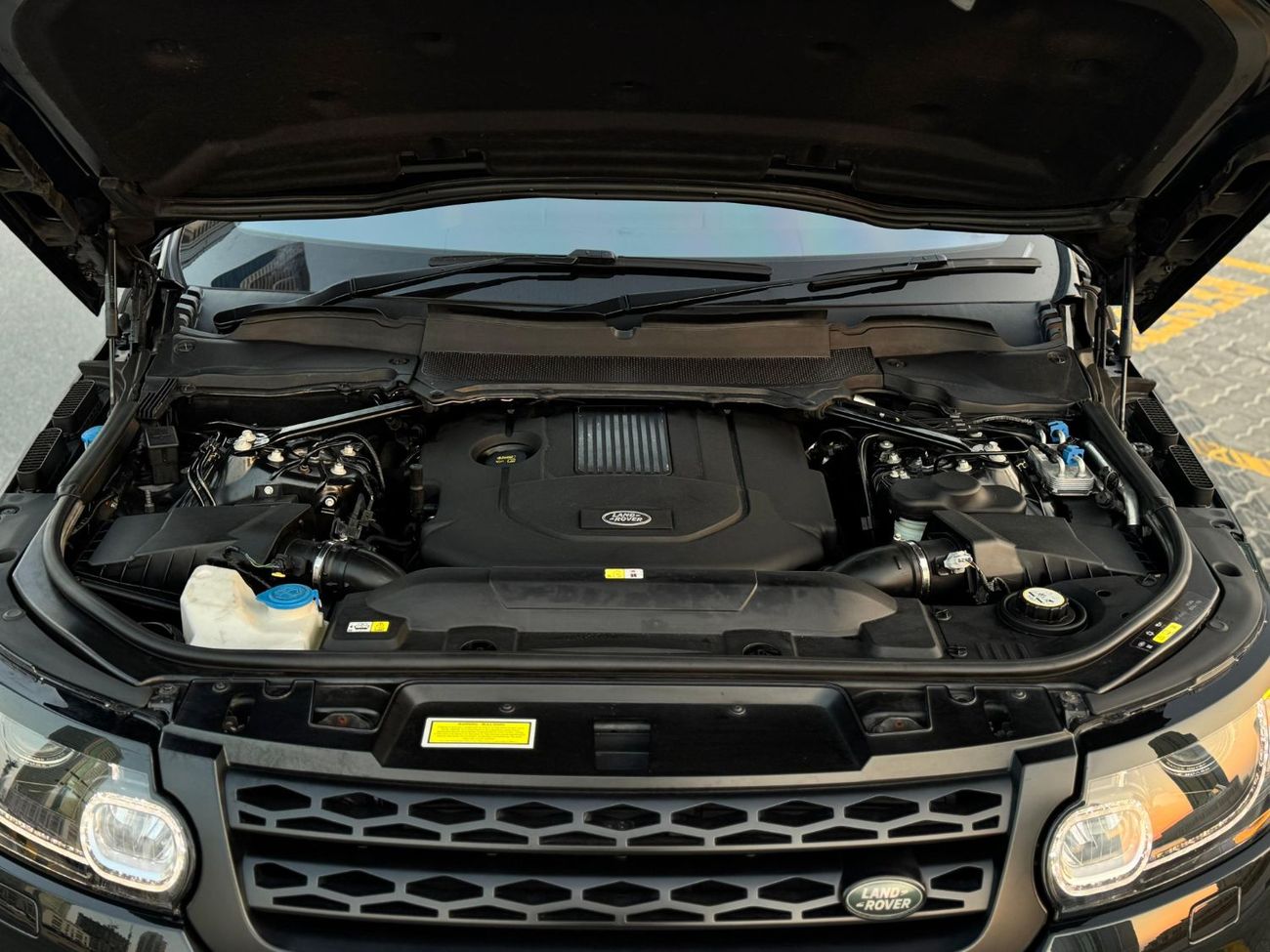 Land Rover Range Rover Sport Range rover Sport  2017 black colour Rhd