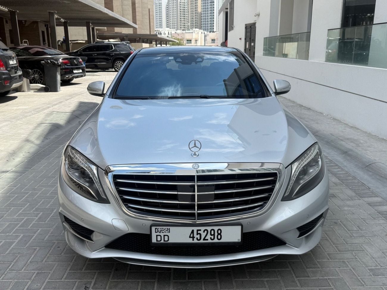 Mercedes Benz S500 AMG 4.7L AMG Line* Low Mileage*Chauffeur*TV*Massage*Panoramic Roof