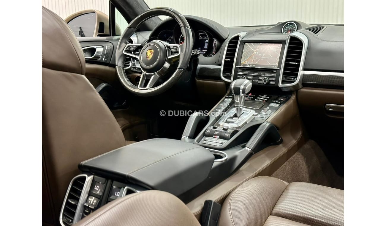 Porsche Cayenne 2016 Porsche Cayenne Turbo S, Warranty, GCC