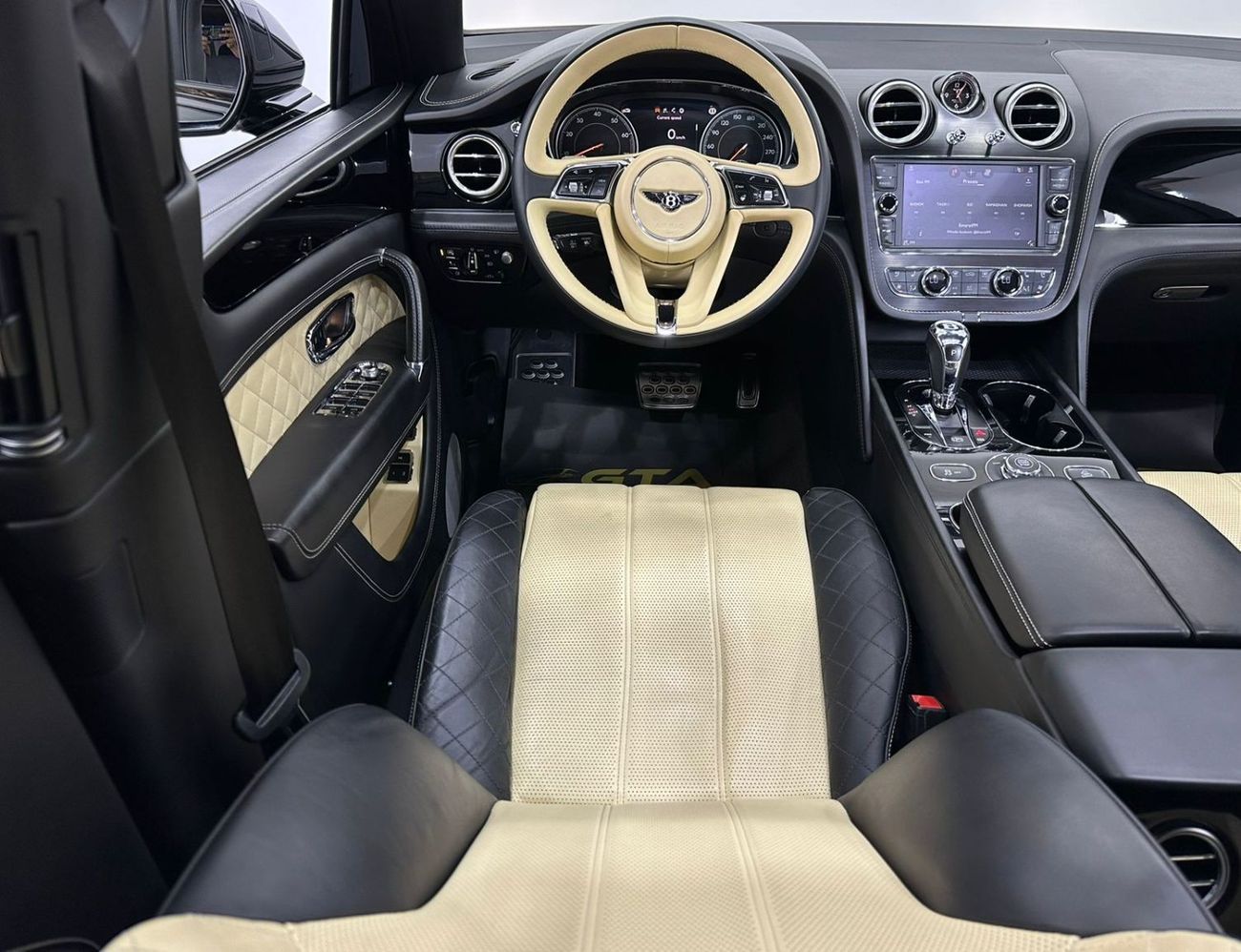 Bentley Bentayga Std 2017 Bentley Bentayga W12 7 Seater, Warranty, Service History, Full Options, Euro Specs